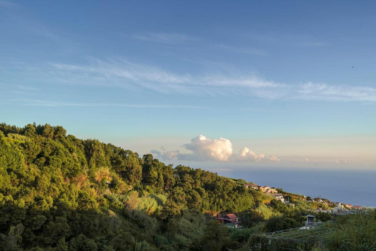 The White House By An Island Holiday home Ponta do Sol (Madeira)